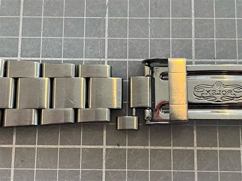 divot on side of rolex bracelet fix|rolex bracelet repair cost.